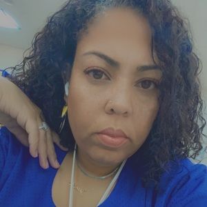 Meet your Posher, Janelle